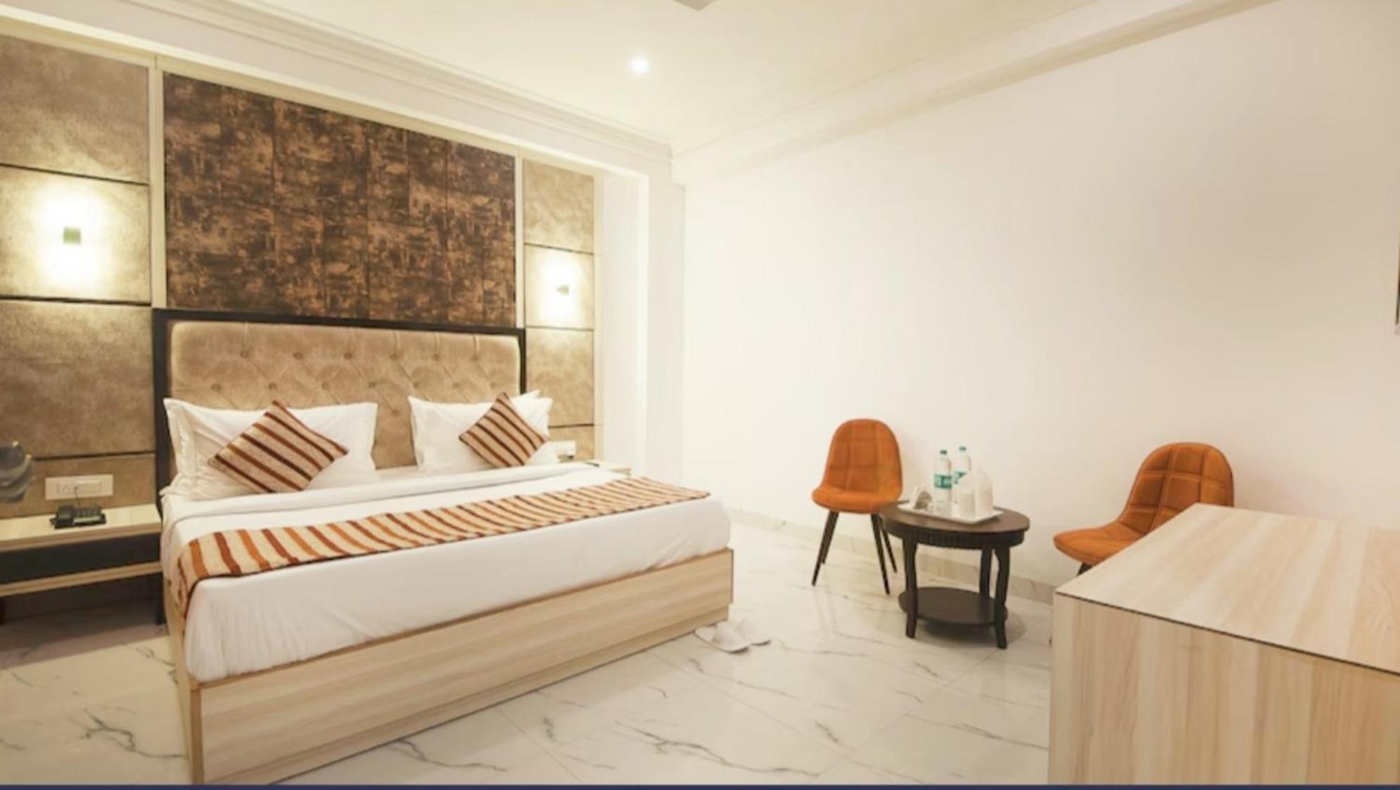 Hotel Almora Inn - Near By Delhi International Airport - With Free Airport Pickup And Drop Neu-Delhi Exterior foto