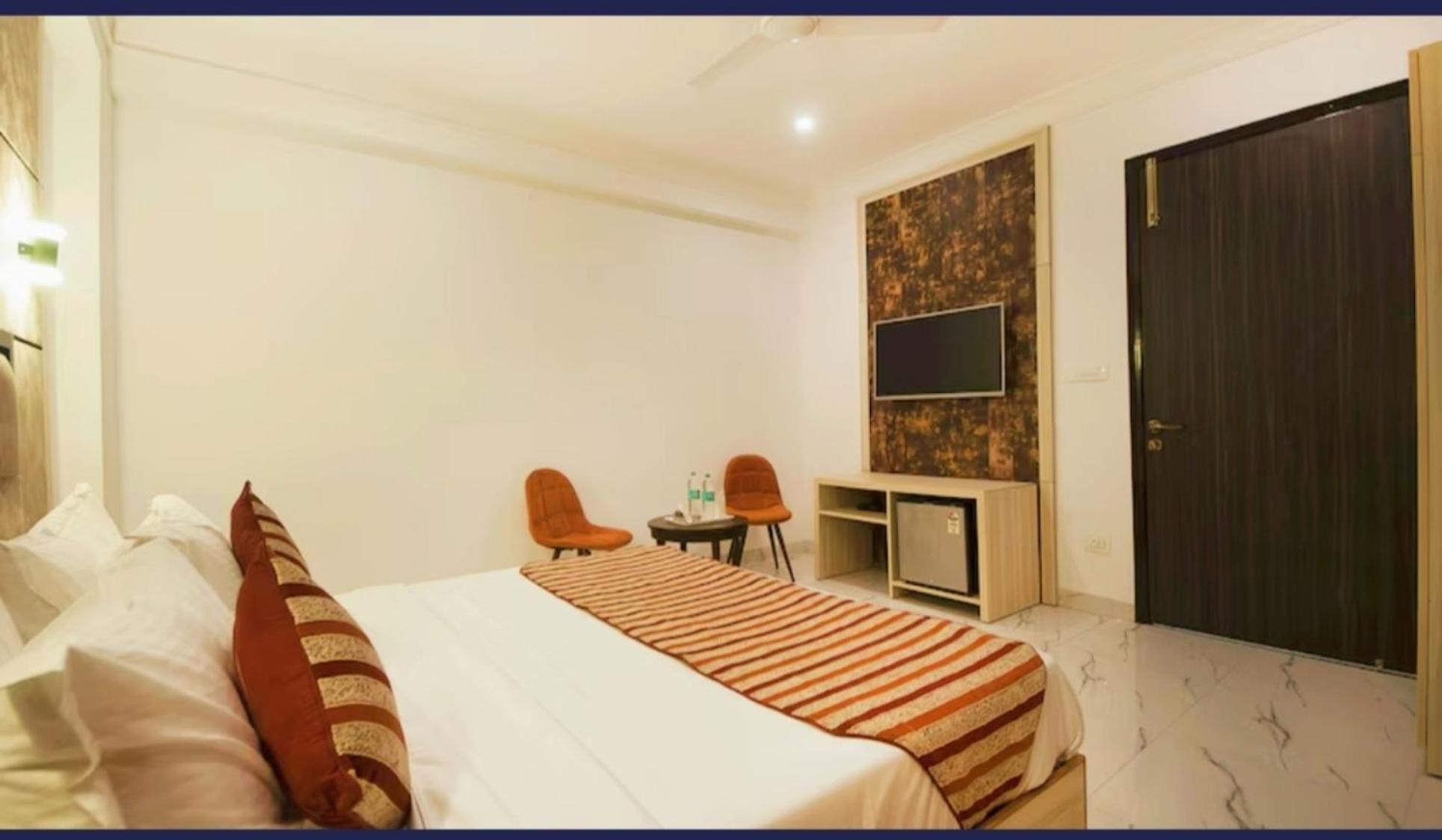 Hotel Almora Inn - Near By Delhi International Airport - With Free Airport Pickup And Drop Neu-Delhi Exterior foto