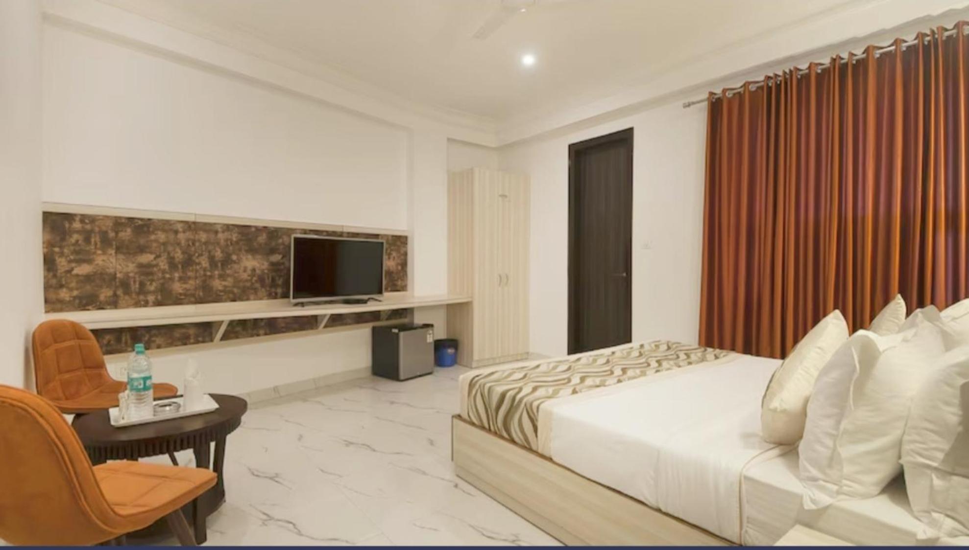 Hotel Almora Inn - Near By Delhi International Airport - With Free Airport Pickup And Drop Neu-Delhi Exterior foto