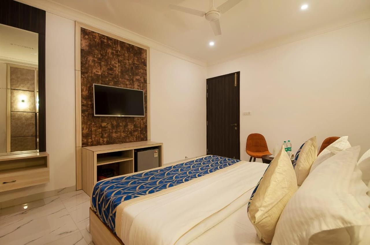 Hotel Almora Inn - Near By Delhi International Airport - With Free Airport Pickup And Drop Neu-Delhi Exterior foto