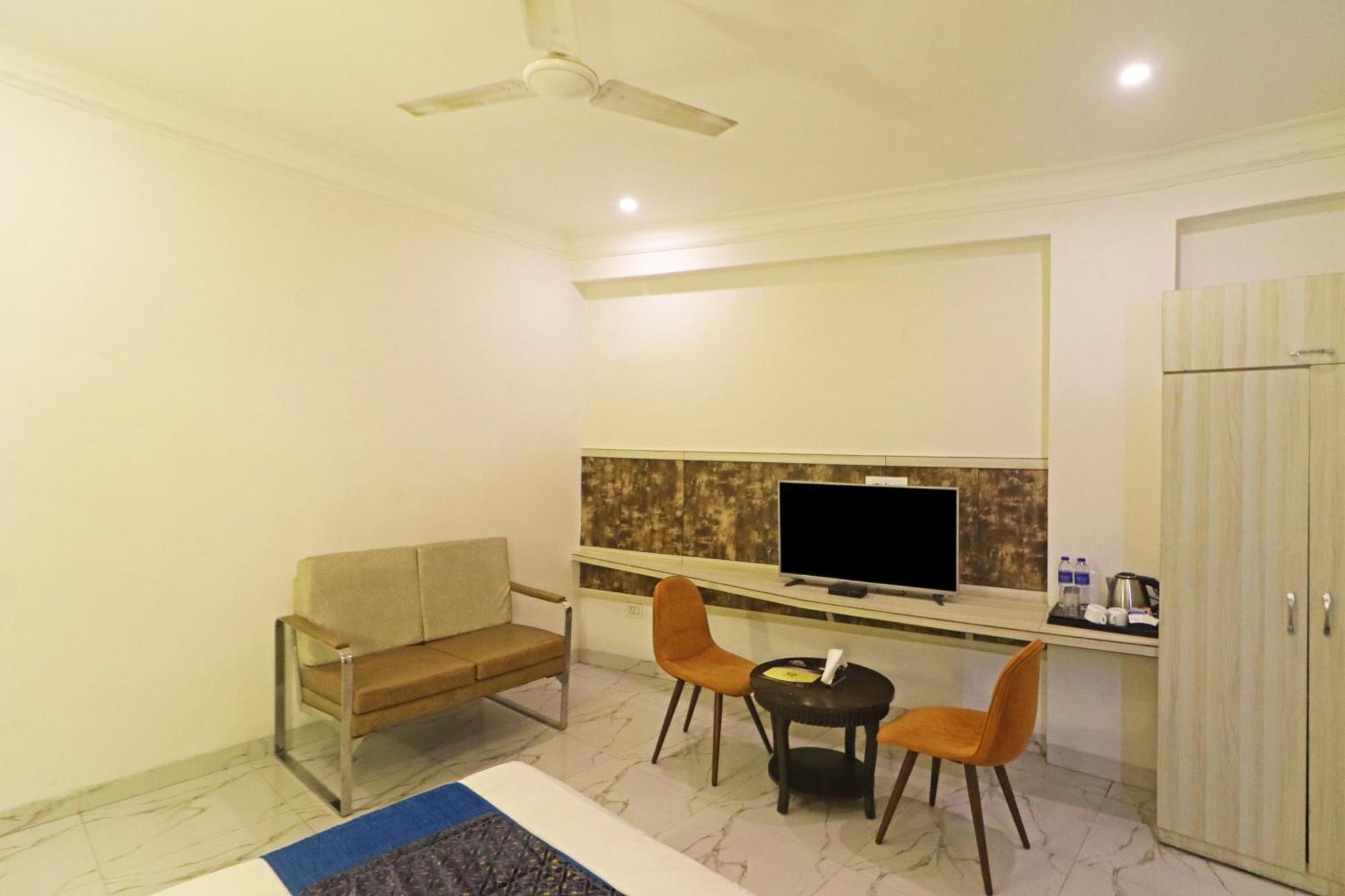 Hotel Almora Inn - Near By Delhi International Airport - With Free Airport Pickup And Drop Neu-Delhi Exterior foto