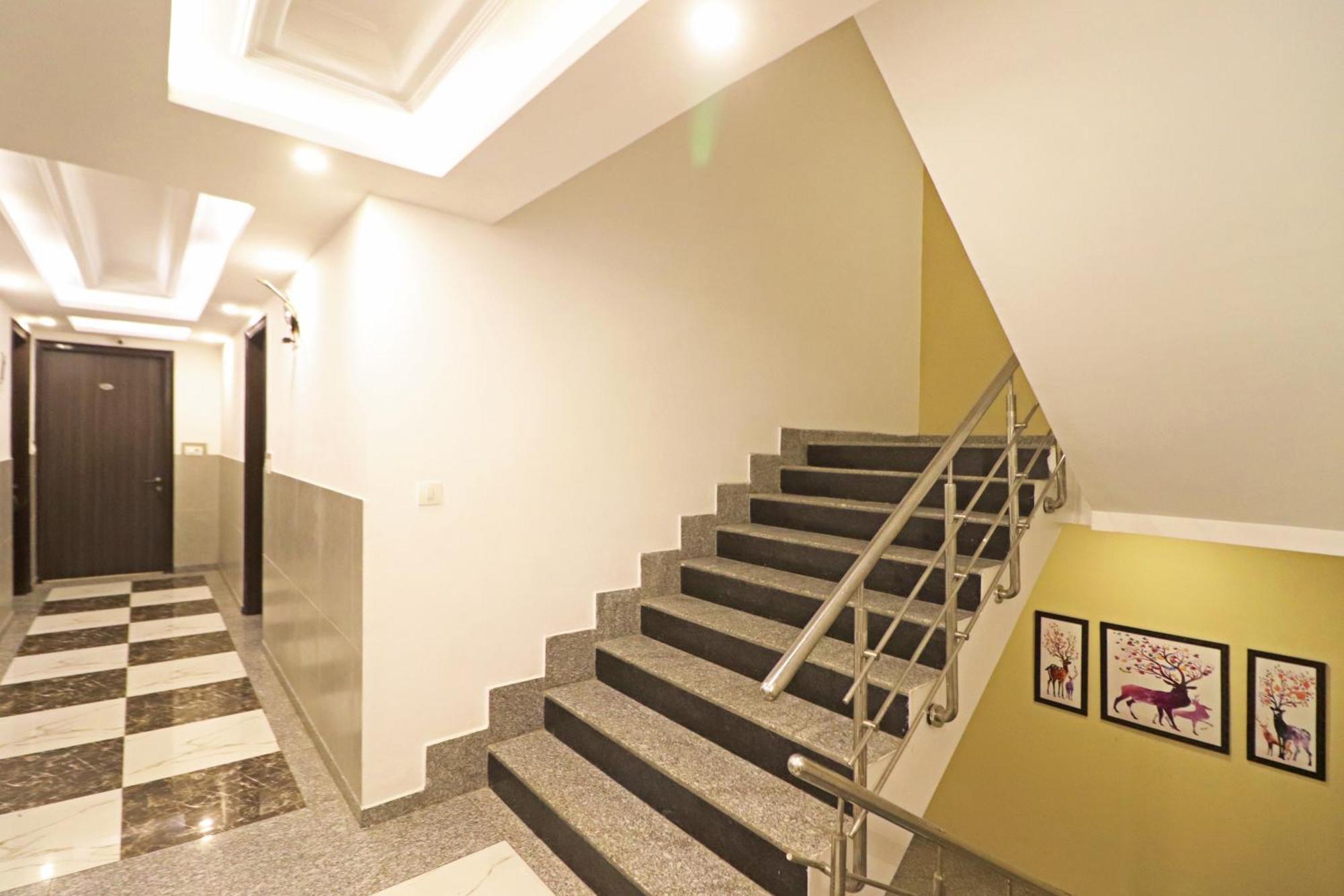 Hotel Almora Inn - Near By Delhi International Airport - With Free Airport Pickup And Drop Neu-Delhi Exterior foto