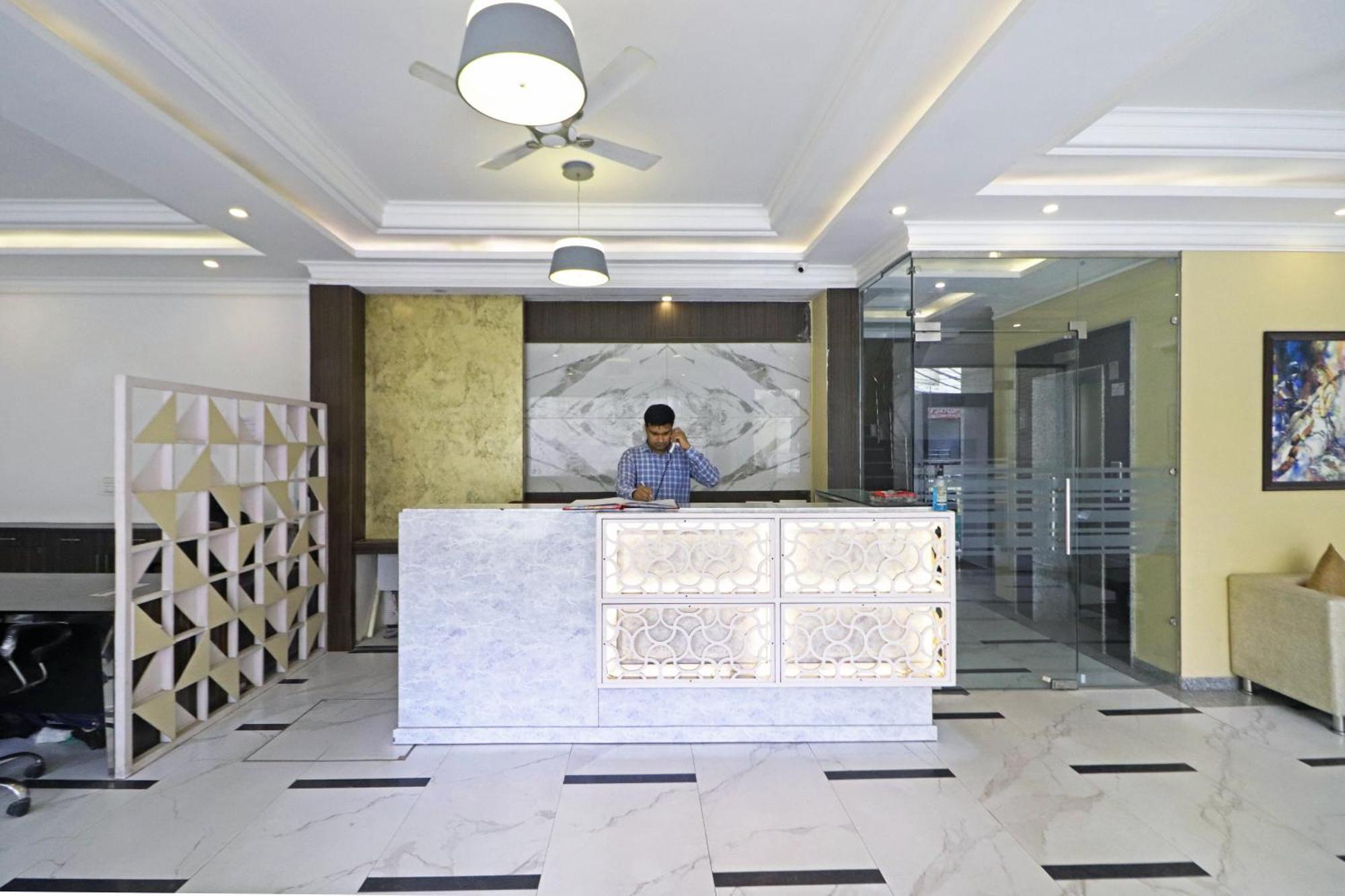 Hotel Almora Inn - Near By Delhi International Airport - With Free Airport Pickup And Drop Neu-Delhi Exterior foto