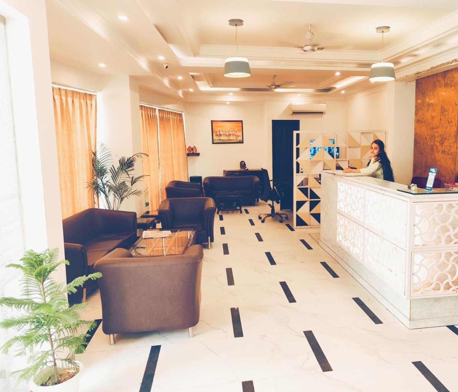 Hotel Almora Inn - Near By Delhi International Airport - With Free Airport Pickup And Drop Neu-Delhi Exterior foto