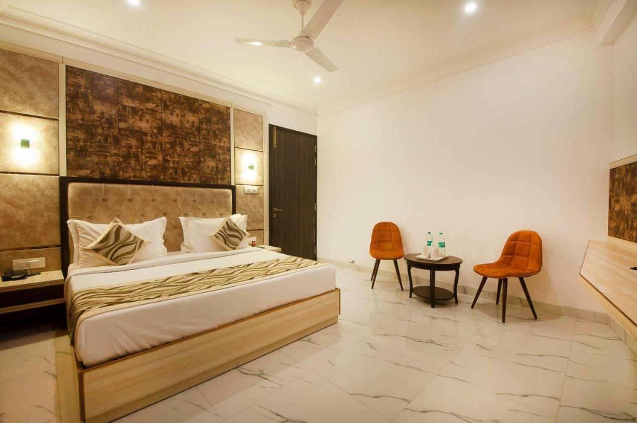 Hotel Almora Inn - Near By Delhi International Airport - With Free Airport Pickup And Drop Neu-Delhi Exterior foto