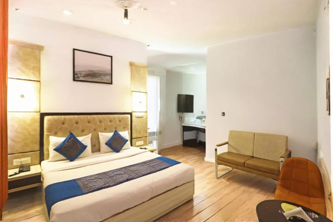 Hotel Almora Inn - Near By Delhi International Airport - With Free Airport Pickup And Drop Neu-Delhi Exterior foto