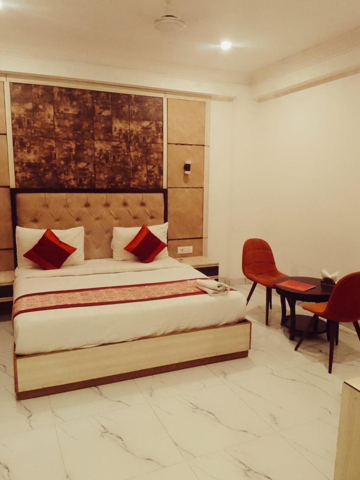 Hotel Almora Inn - Near By Delhi International Airport - With Free Airport Pickup And Drop Neu-Delhi Exterior foto