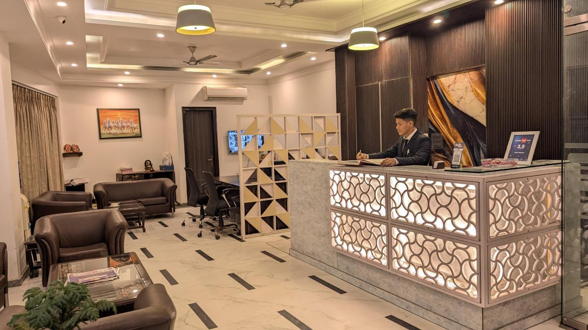 Hotel Almora Inn - Near By Delhi International Airport - With Free Airport Pickup And Drop Neu-Delhi Exterior foto